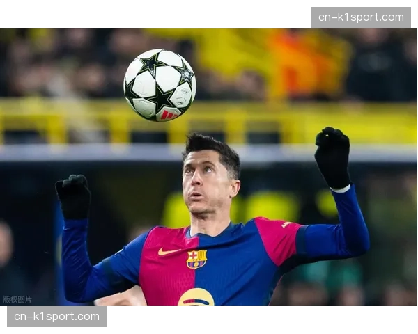 告别与传承：通讯记录梅西、莱万等老将可能最后的欧冠征程