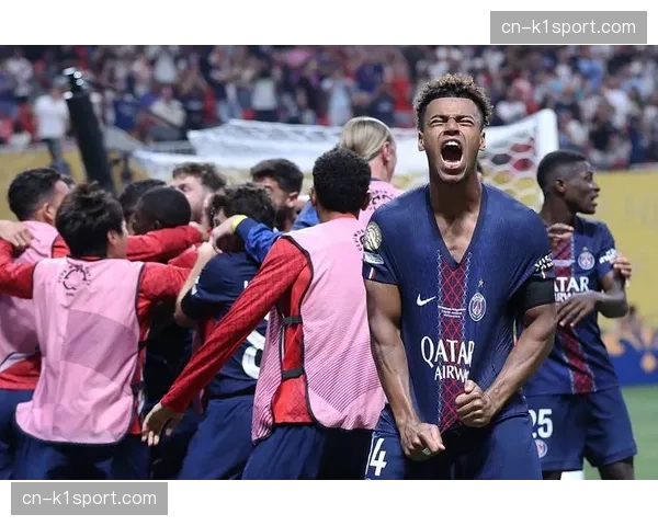 消息：法甲联盟提议从下赛季起增加比赛日大名单替补名额至12人